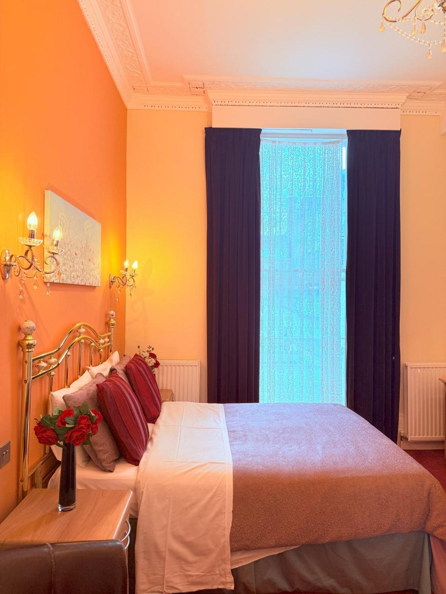 Hotel Albro House